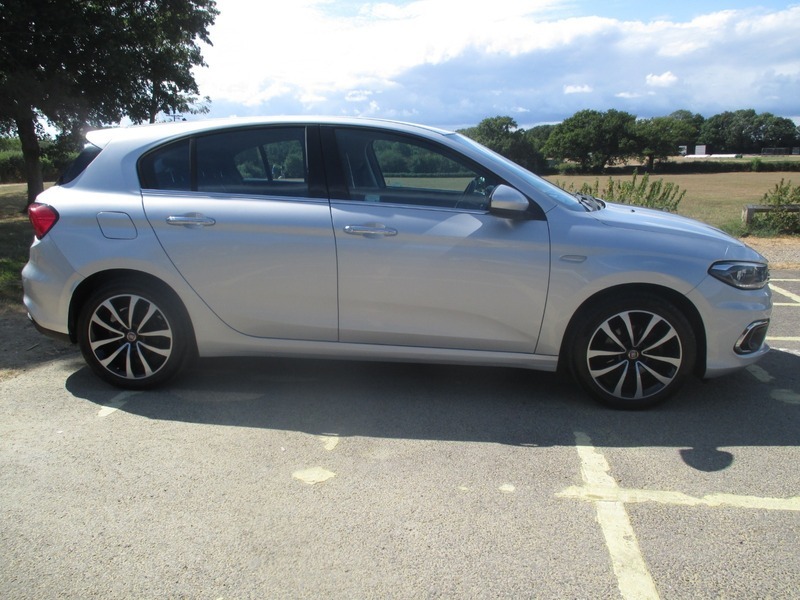Fiat Tipo Multijet Lounge Silver #3