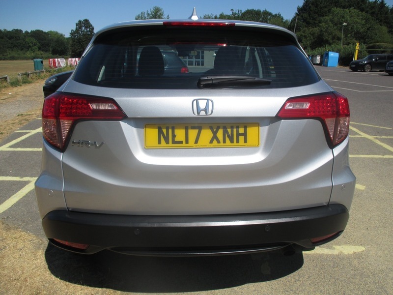 Honda Hr-V 1.5 I-vtec Ex Cvt Black #9