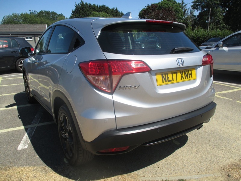 Honda Hr-V 1.5 I-vtec Ex Cvt Black #10