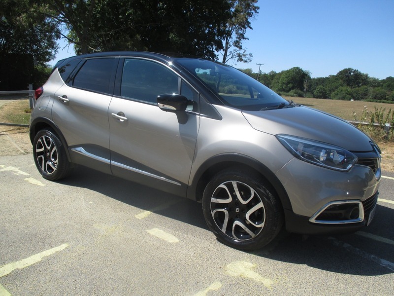 Renault Captur Dynamique S Nav Dci Black #2