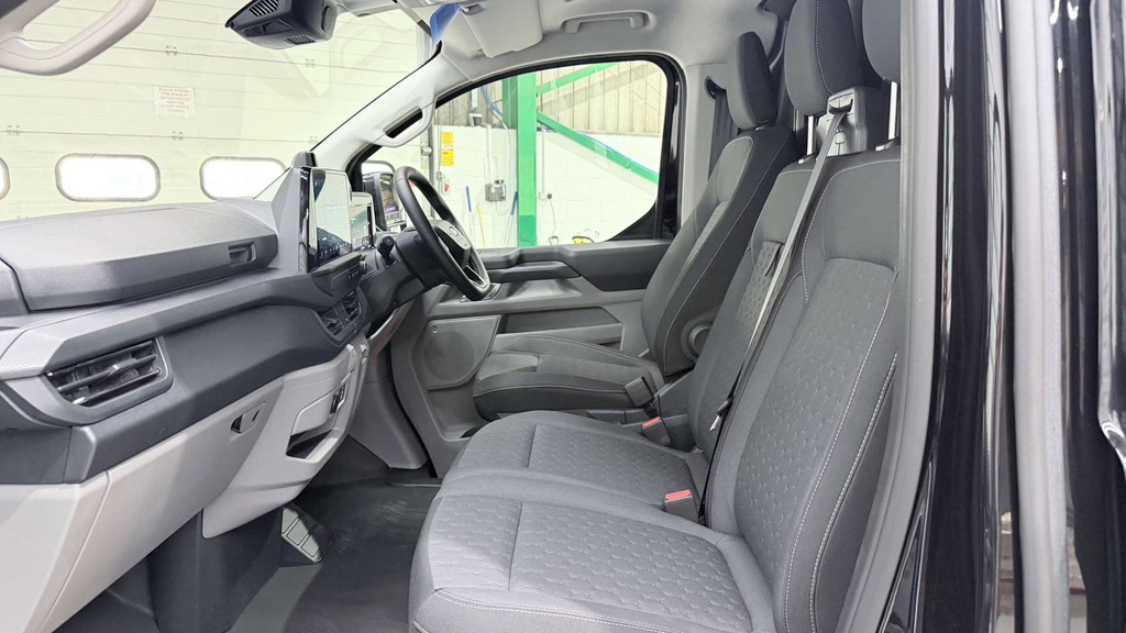 Ford Transit Custom 2.0 Ecoblue 130Ps Leader Premium Dropside Dap White #44