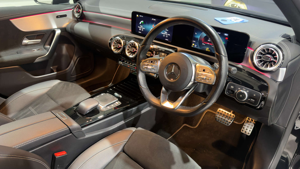 Mercedes-Benz A Class Amg Line Edition Executive #2