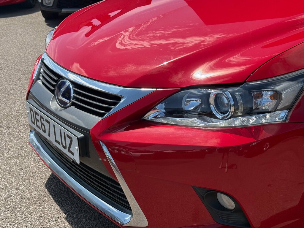 Lexus CT 1.8 200H Executive Edition Hatchback Hy Red #5