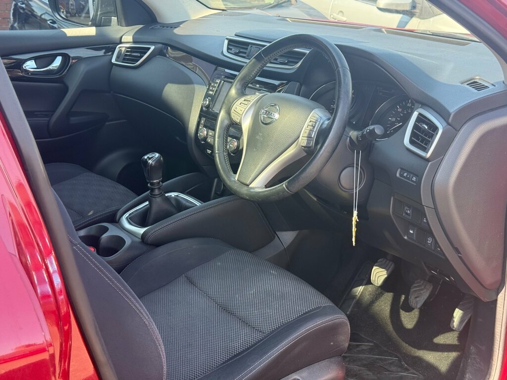 Nissan Qashqai 1.2 Dig-t Tekna Non-panoramic Xtronic Black #9