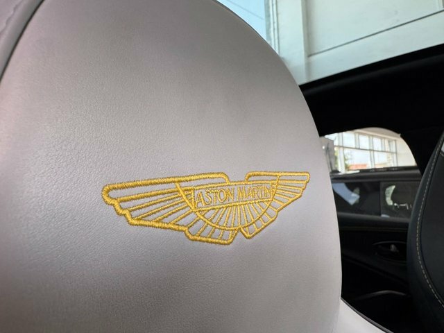 Aston Martin DBX Estate Grey #31