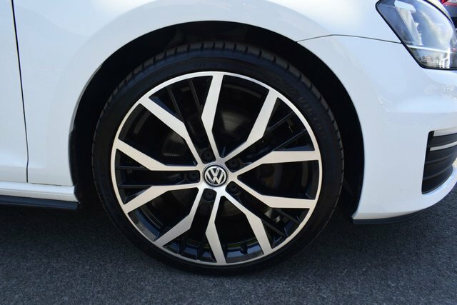 Volkswagen Golf 2.0 Tdi Bluemotion Tech Gtd Hatchback M White #4