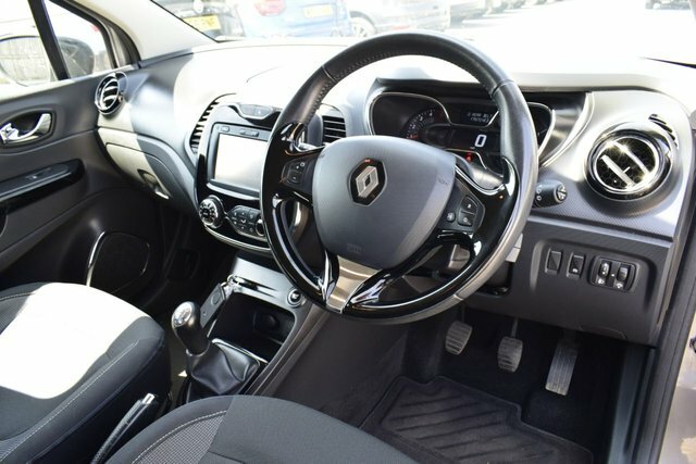 Renault Captur 1.5 Dci Energy Dynamique Nav Suv Grey #6