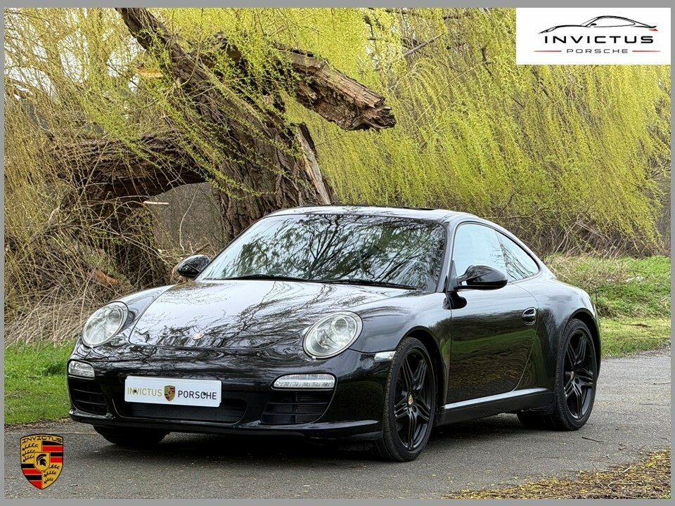 Porsche 911 3.8 997 Carrera S Black