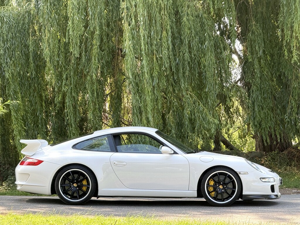 Porsche 911 Carrera 2 S #19