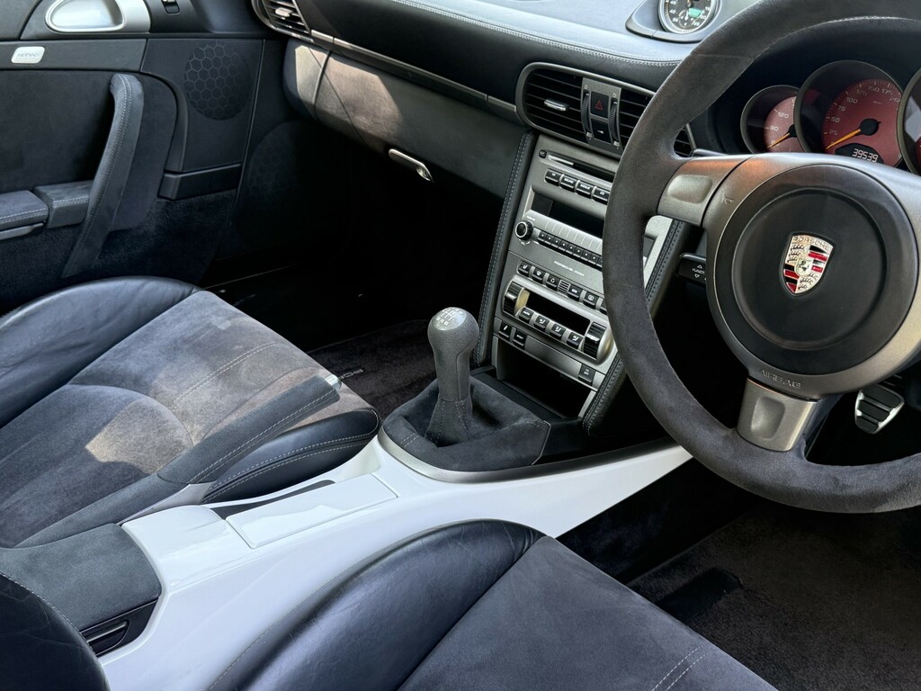 Porsche 911 Carrera 2 S #43