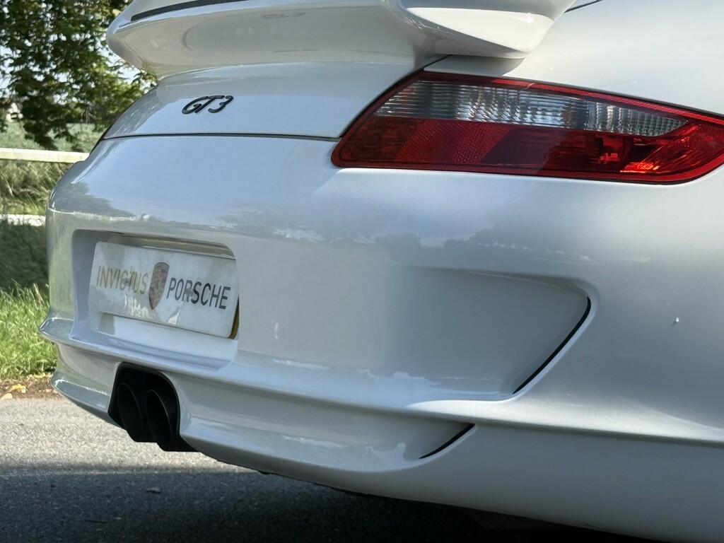 Porsche 911 Carrera 2 S #25