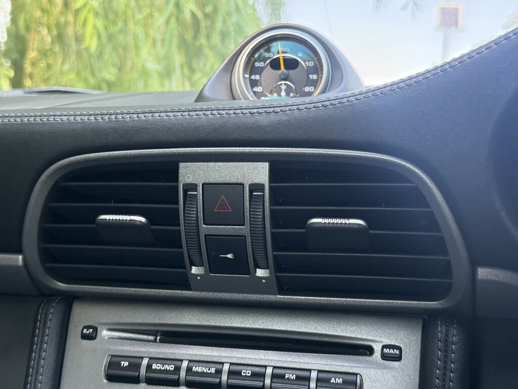Porsche 911 Carrera 2 S #40