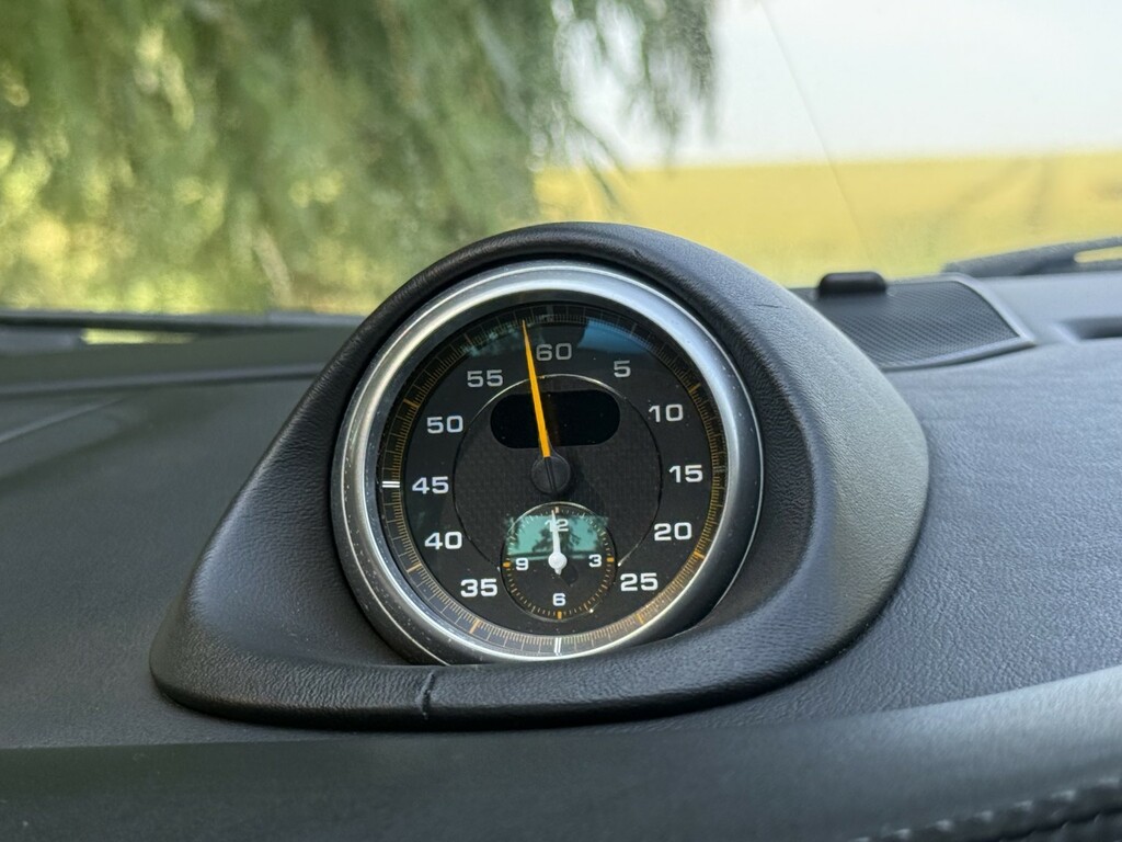 Porsche 911 Carrera 2 S #8