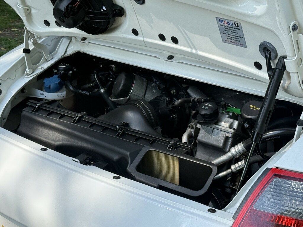 Porsche 911 Carrera 2 S #30