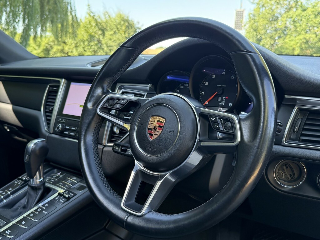 Porsche Macan 2.0 T RX18PYJ Black #6