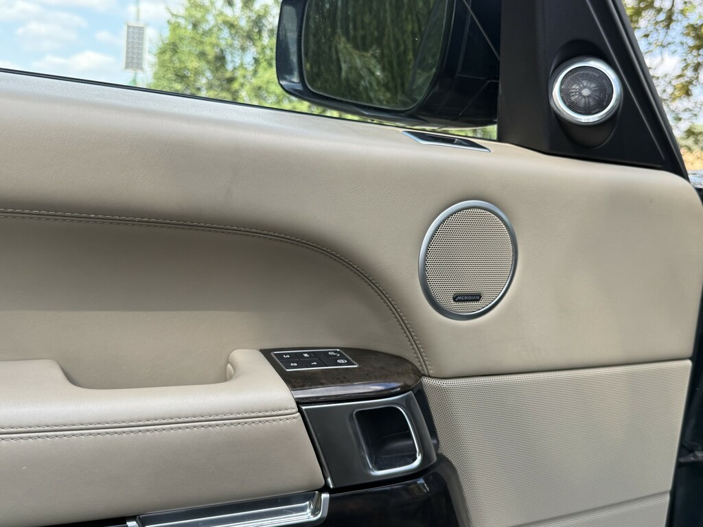 Land Rover Range Rover Autobiography Black #36