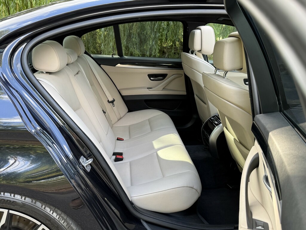 BMW 5 Series 520D Se Silver #38