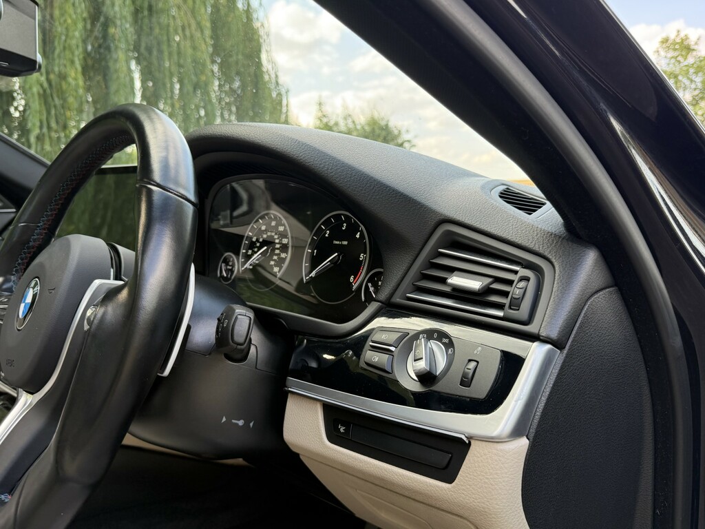 BMW 5 Series 520D Se Silver #58