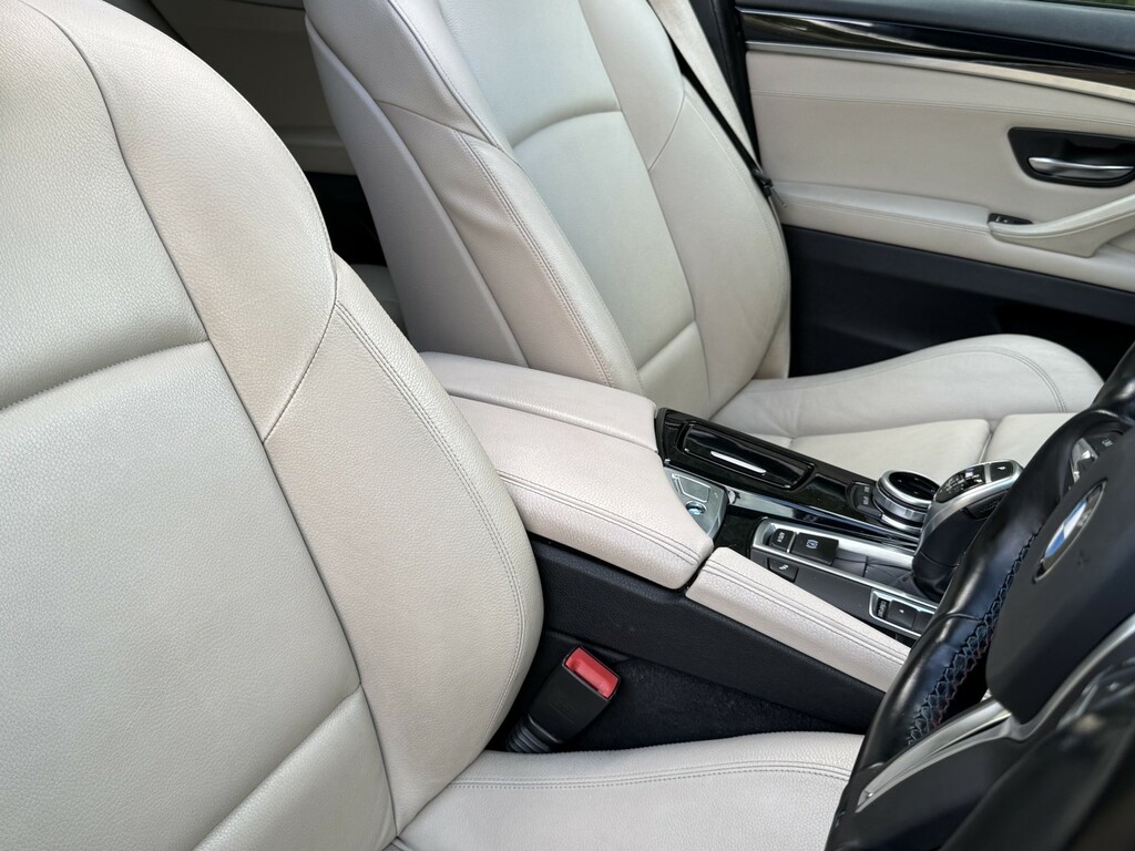 BMW 5 Series 520D Se Silver #34