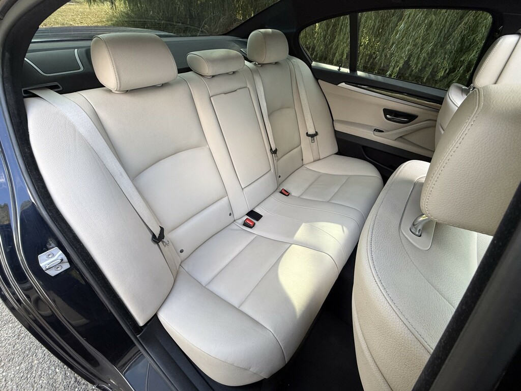BMW 5 Series 520D Se Silver #39