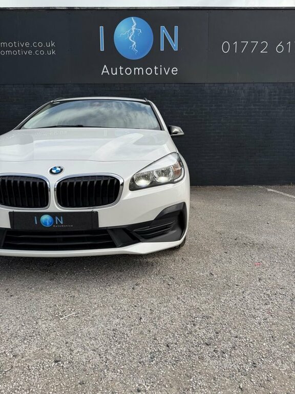 BMW 2 Series Active Tourer 1.5 225Xe Plug-in Hybrid 4Wd Sat Nav White #3