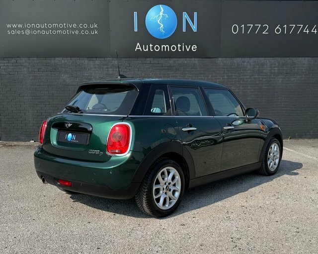 Mini Hatch 1.5 Cooper D XL Nav Heated Seats Park Sensors Green