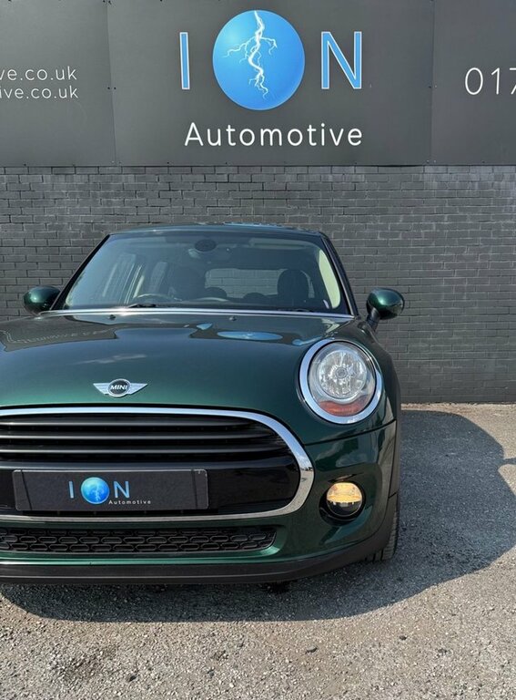 Mini Hatch 1.5 Cooper D XL Nav Heated Seats Park Sensors Green #2