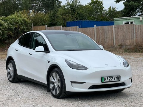 Tesla Model Y Model Y Long MA22VNW White #2