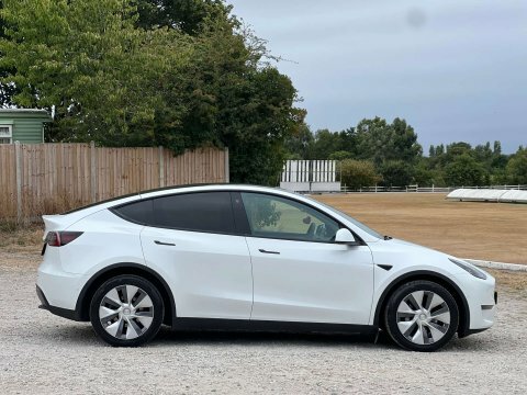 Tesla Model Y Model Y Long MA22VNW White #3