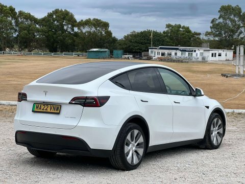 Tesla Model Y Model Y Long MA22VNW White #4