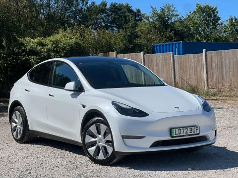Tesla Model Y Model Y Long White