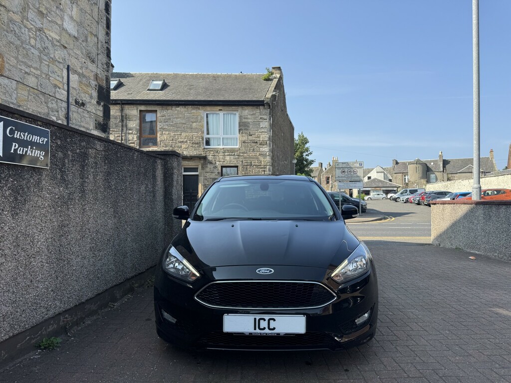 Ford Focus Hatchback 1.5 Tdci Zetec S 2016 Black #5