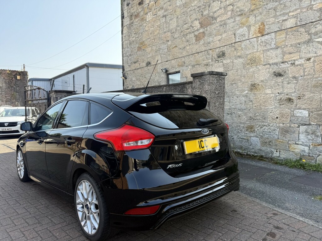 Ford Focus Hatchback 1.5 Tdci Zetec S 2016 Black #4