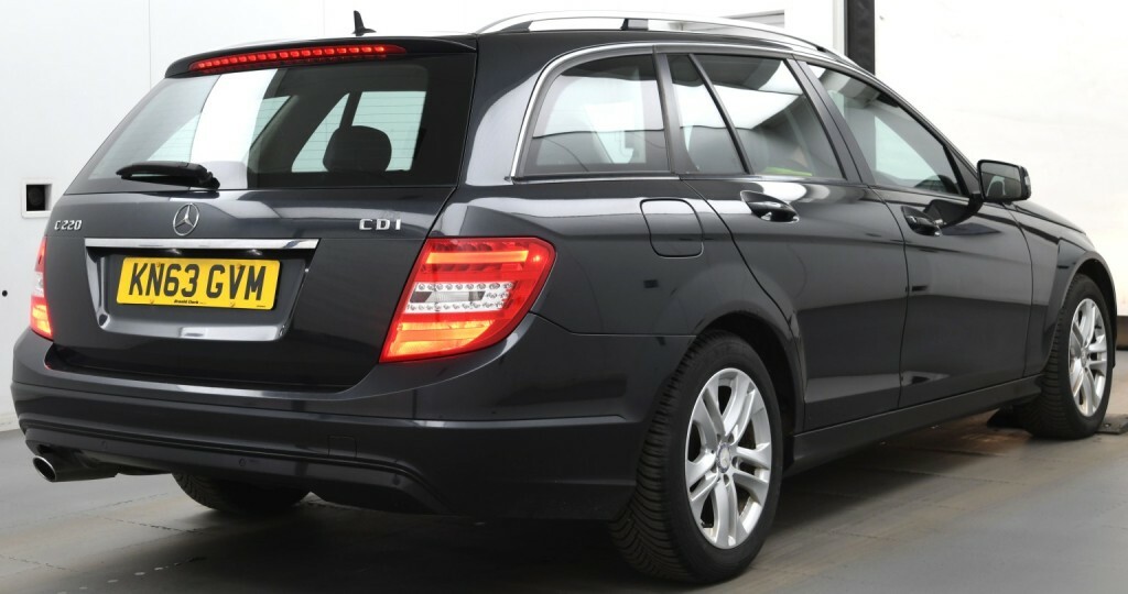 Mercedes-Benz C Class C180 Blueefficiency Executive Se 4-Door Black #7