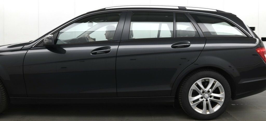 Mercedes-Benz C Class C180 Blueefficiency Executive Se 4-Door Black #8