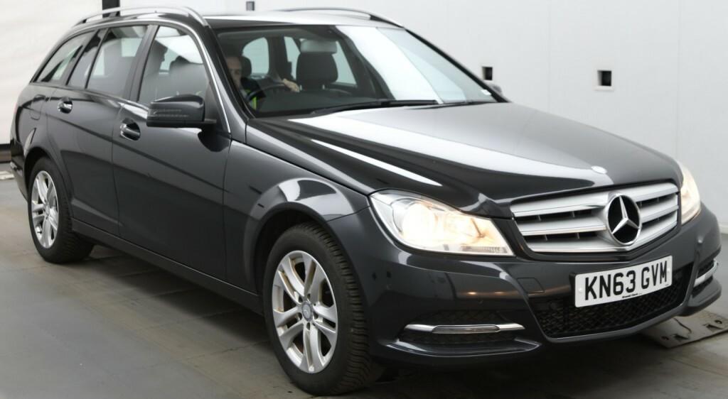 Mercedes-Benz C Class C180 Blueefficiency Executive Se 4-Door Black #9