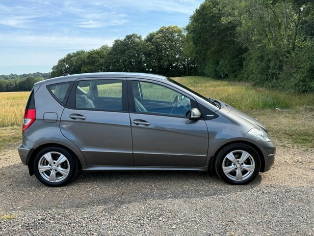 Mercedes-Benz A Class 2011 2.0 A160 Cdi Avantgarde Se Hatchback Dies Grey #4