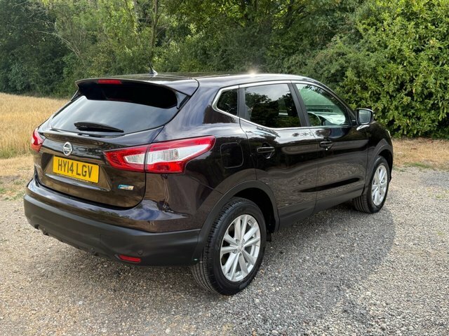 Nissan Qashqai Hatchback Black #7