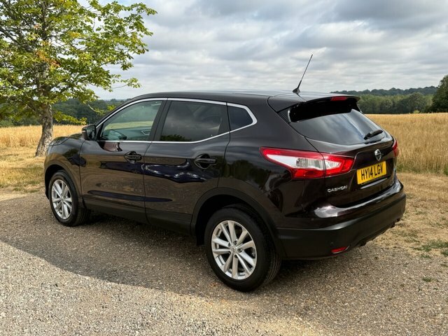 Nissan Qashqai Hatchback Black #25