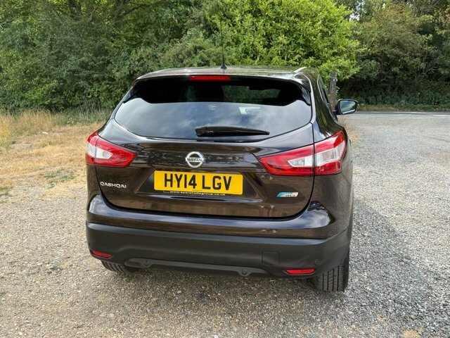Nissan Qashqai Hatchback Black #9