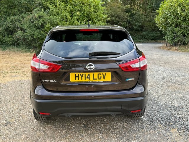 Nissan Qashqai Hatchback Black #10
