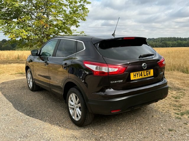 Nissan Qashqai Hatchback Black #26