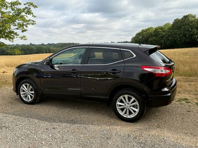 Nissan Qashqai Hatchback Black #24