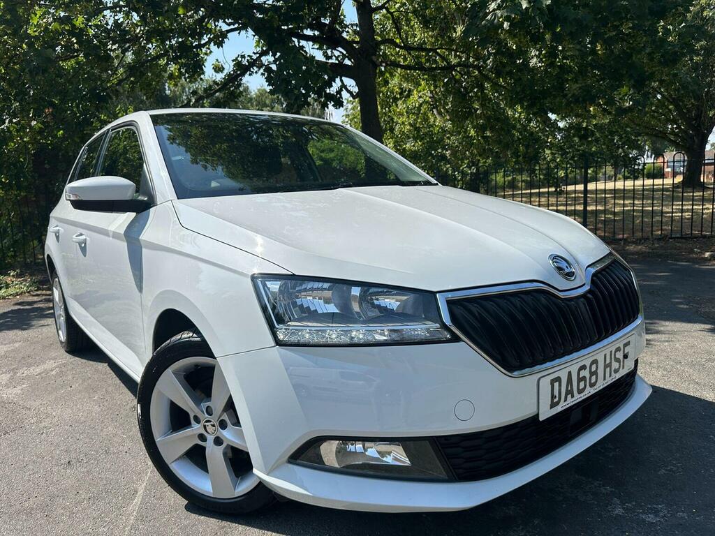 Skoda Fabia 1.0 Se L Euro 6 Ss White