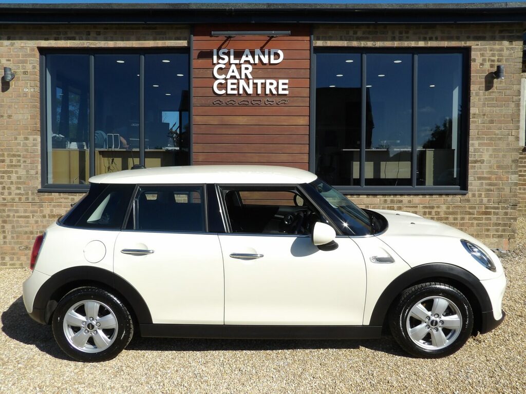 Mini Hatch 1.5 Cooper Classic II GX19JFE White #2