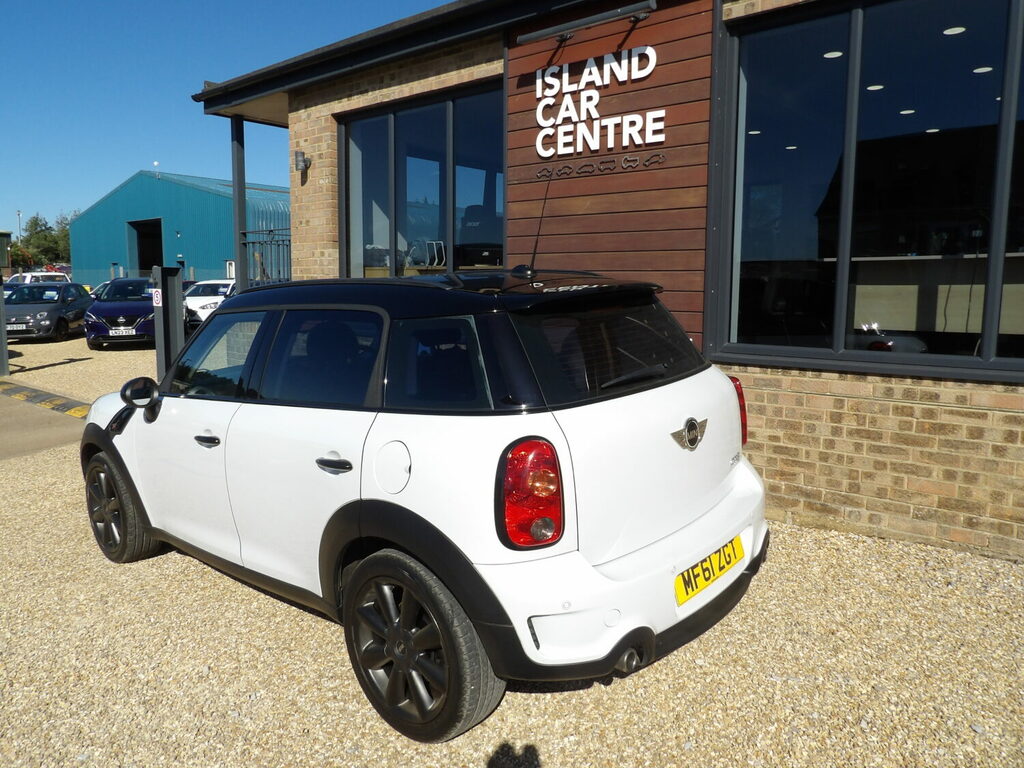 Mini Countryman Suv 2.0 Cooper Sd Euro 5 Ss 201161 Red #3