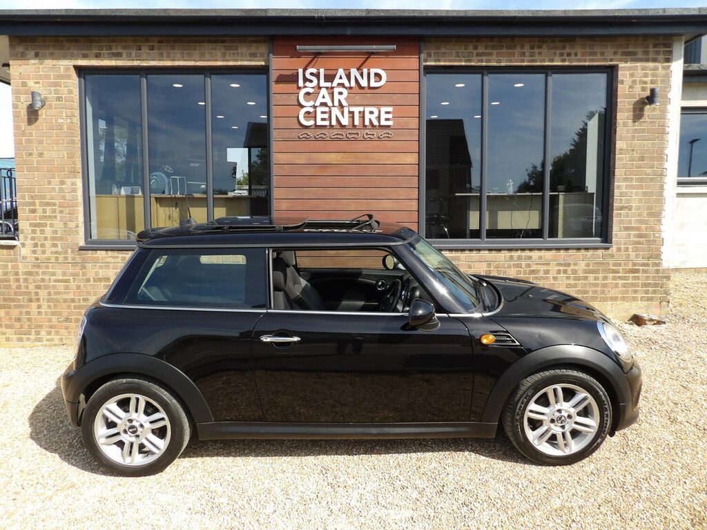Mini Hatch 1.6 Cooper Black