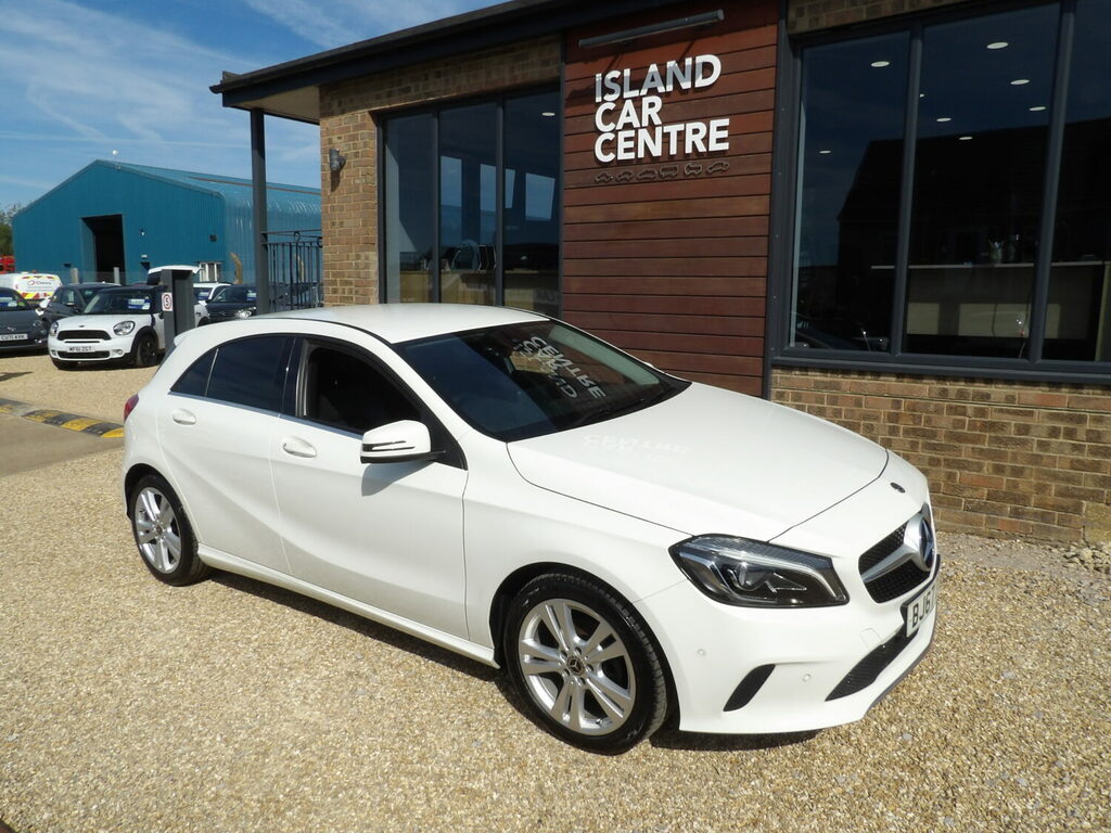 Mercedes-Benz A Class Hatchback A180d Sport Premium White #3