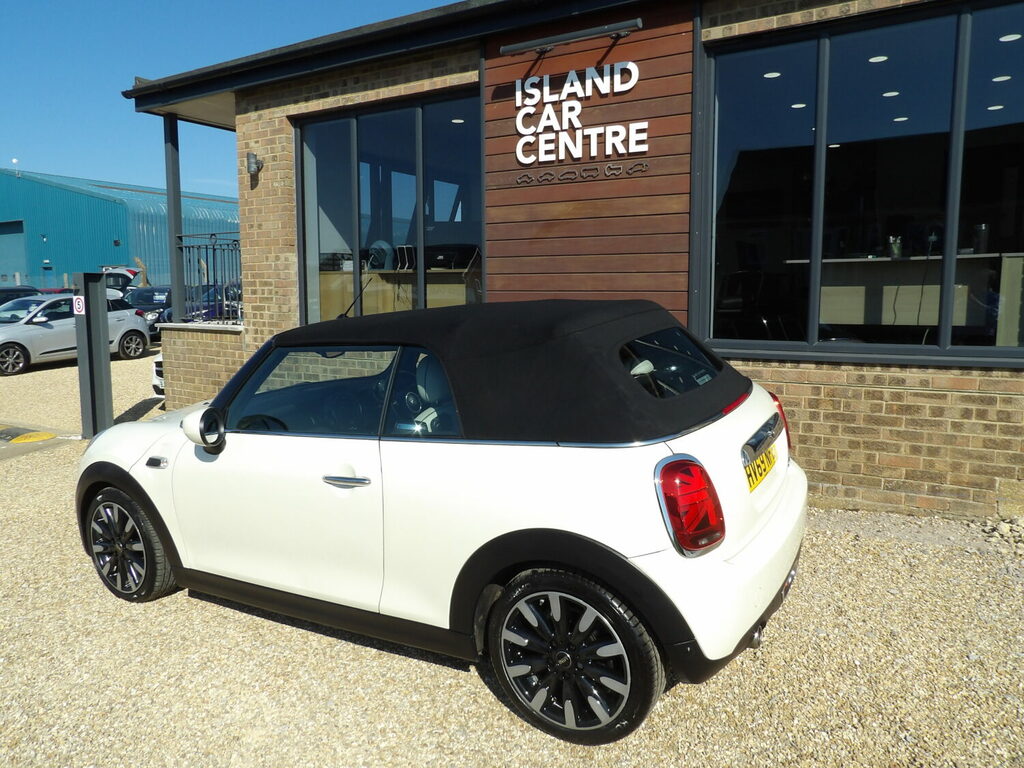 Mini Convertible 1.5 Cooper Exclusive II White #4