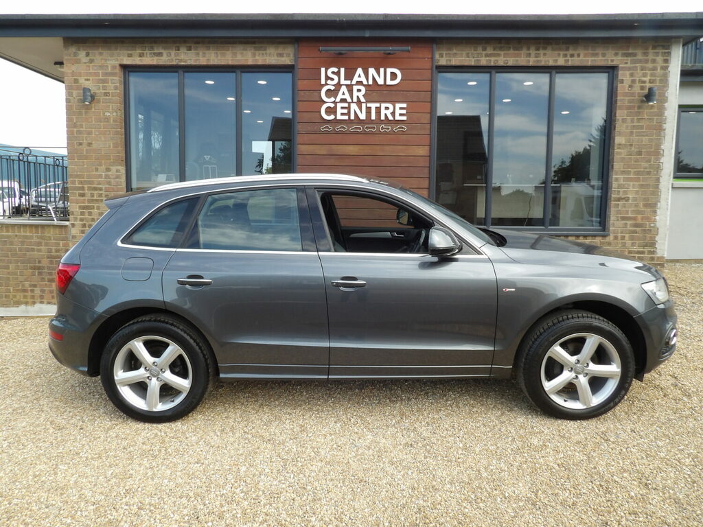 Audi Q5 Estate 2.0 Tdi Quattro S Line Grey